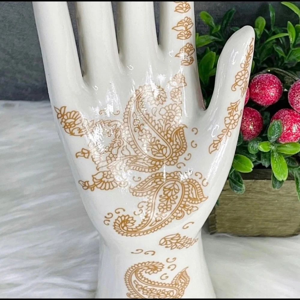 JEWELRY HOLDER Hand Decor Boho Display Tattooed henna hand jewelry display - Picture 8 of 13